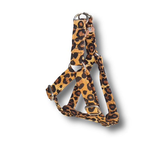 Adjustable step in dog harness - Leopard print