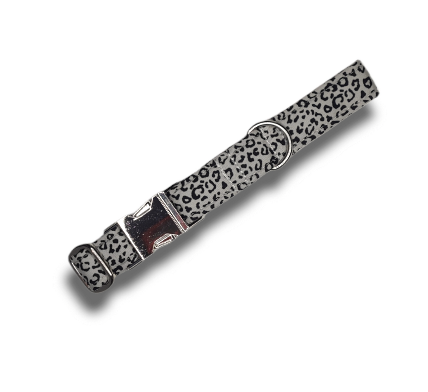 Silver leopard print dog collar/lead