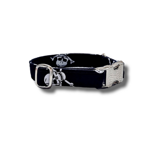 Skull print Dog collar with metal buckle